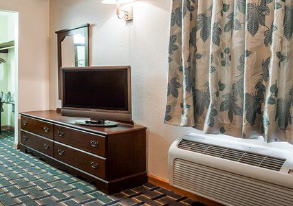 Villa Inn Motel 2*