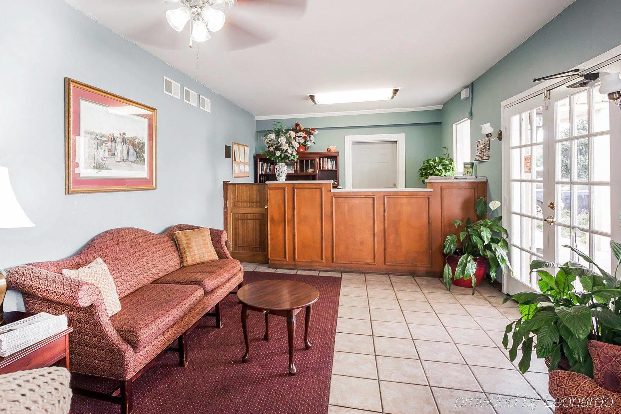 Villa Inn Motel 2*